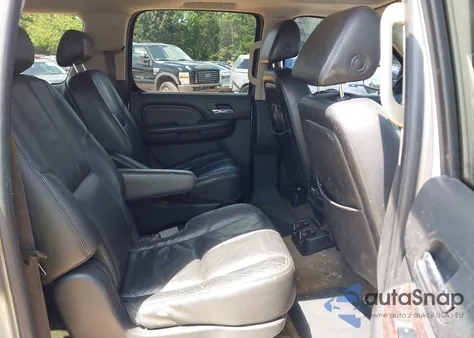 2008 GMC Yukon Xl 1500 Denali z USA, uszkodzony, nr VIN 1GKFK66828J173713